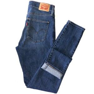 Levi’s Slimming Skinny Jeans